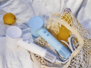 吹风机吹手机会发生什么？（揭秘吹风机对手机的影响与风险）